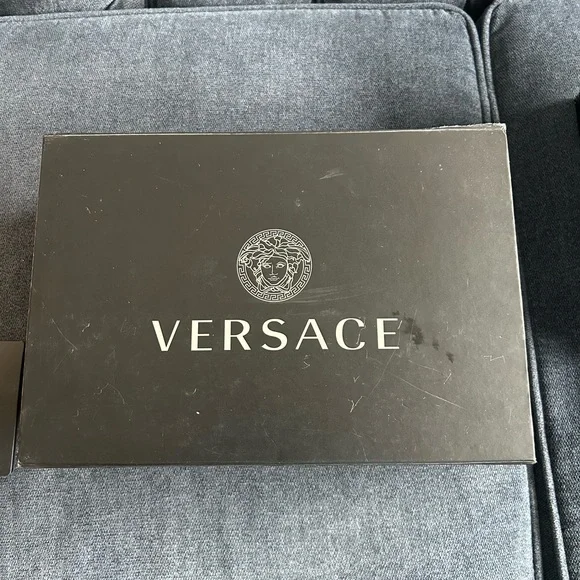 Versace slides - Picture 2 of 3